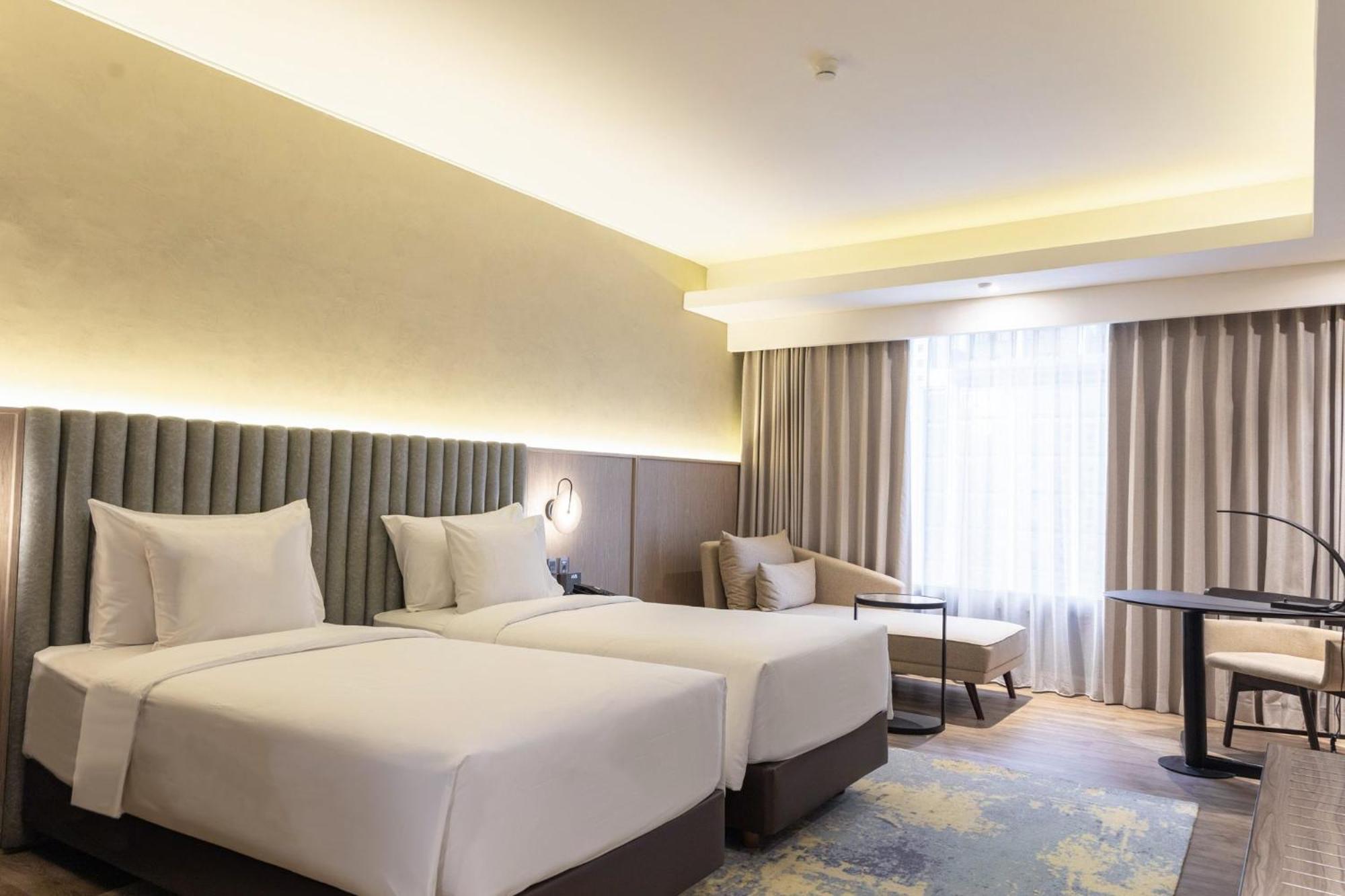 Mangkuluhur Artotel Suites Giacarta Esterno foto